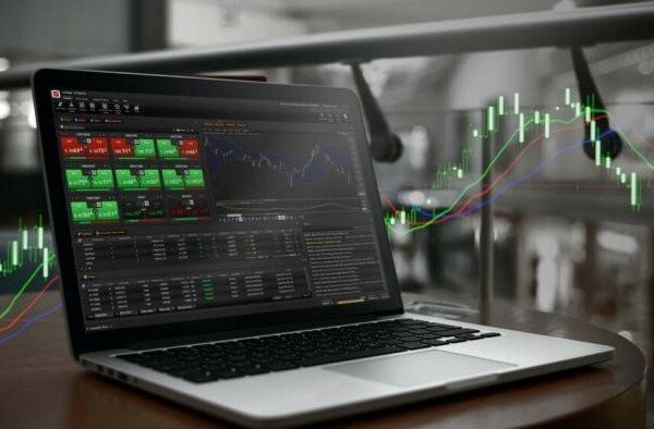 5 Rekomendasi Laptop untuk Trading Terbaik 2025: Anti Lag dan Baterai Awet